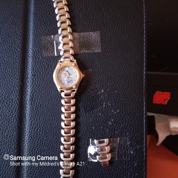 Watch. - Picture 2 of 3